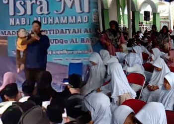 Pendongeng Kak Jihad Hipnotis Ratusan Siswa di Madrasah Ibtidaiyah Al-bayyinah Dramaga