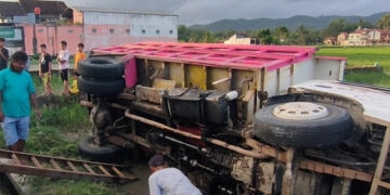 Truk dan Pickup Adu Banteng Wates Purworejo, Sang Sopir Selamat