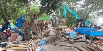 Pasar Monyet Pelabuhan Ratu di Bongkar, Aparat Gabungan di Kerahkan