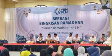 Jelang Ramadhan, PLN Berikan Bingkisan Sembako Bagi Warga Dhuafa