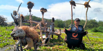 Peduli Lingkungan, Seniman Kulon Progo Sulap Limbah Sampah Jadi Karya Seni