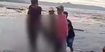 Terseret Ombak, Dua Pemancing di Kabarkan Tenggelam, Satu Orang ditemukan Tewas.