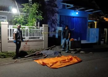 Sempat Bawa Sajam, Samson “Preman Simpenan” Tewas Mengenaskan Diamuk Massa