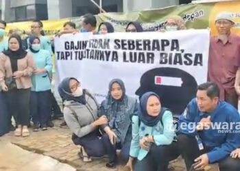 karyawan RS Rajak Hospital demo Tuntut Gaji Full