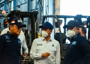 Menteri LH/BPLH Hanif Faisol Tindak Tegas Perusahaan Penyebab Polusi Udara di Jakarta