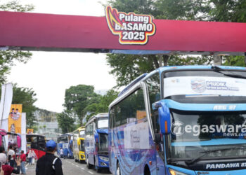 Pemudik Pertama diberangkatkan dari Gedung DPR RI, 5.000 Orang Mulai Pulang Kampung