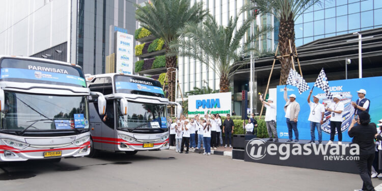 Lebaran 2025, PNM Kembali Berangkatkan Ratusan Pemudik Aman Sampai Tujuan