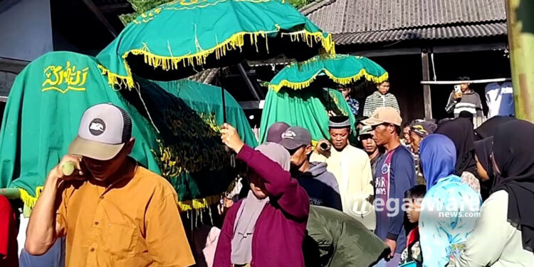 Pasutri Tewas Terseret Arus Sungai Cisarua Kecamatan Sukajaya