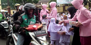 Bakti Sosial Bhayangkari Setukpa Lemdiklat Polri, Bagikan 175 Paket Sembako