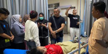 Tertimpa Pohon Tumbang, Jenal Mutaqin Pastikan Korban Dapat Perawatan