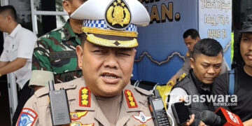 Kapolda Jabar Bersama Bupati Bogor Monitoring Lalin Puncak di Pos Hoegeng Gadog