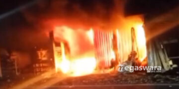 Rumah Merangkap Warung Bensin Di Sukabumi Ludes Terbakar