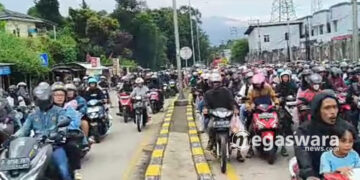 Arus Balik dan Wisatawan Padati Pintu Tol Parungkuda, Lonjakan Terlihat Sejak Hari Ketiga Lebaran