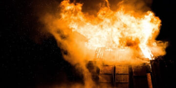 Ledakan Hebat Amunisi Kadaluwarsa di Garut Memakan Korban Jiwa