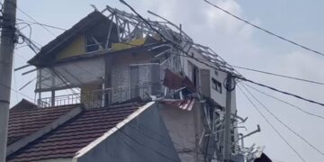 Angin Puting Beliung Bersekala Besar, Pora Porandakan Desa Cibunarjaya