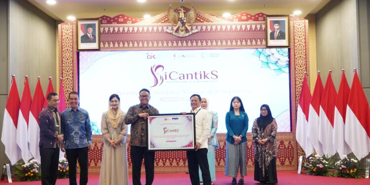 OJK Gandeng AO PNM dalam Program SICANTIKS untuk Perkuat Literasi Keuangan Syariah