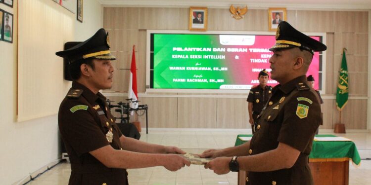 Kejari Kabupaten Sukabumi Rotasi Kasi Intel & Pidum