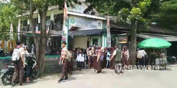 Ngaku Dapat Ijin Dari Bupati Bogor, Sekolah Smp Islam Ar – Ridho Gelar Study Tour
