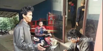 Motor di Rampas Matel, Warga Minta Pertolongan Ke Damkar