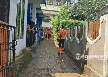 Puluhan Rumah Warga di Cisarua Terkena Banjir
