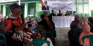 Warga Kebon Jati Kota Sukabumi Protes Kenaikan Tarif Kereta Api Pangrango