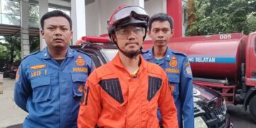 Petugas Damkar Tangsel Diprank, Laporan Ular Ternyata untuk Tagih Pinjol