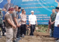 Dandim 0622 Sukabumi Letakkan Batu Pertama Pembangunan Madrasah dan Masjid Al-Hijrah di Kampung Panimbaan