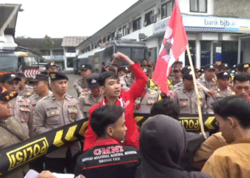 Segel Balai Kota, GMNI Sukabumi Raya Kecam Kebijakan Pemerintah