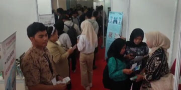 Ribuan Pencaker Berebut Peluang di Job Fair Pakansari