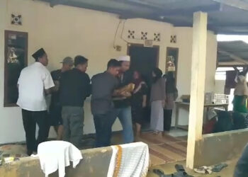 Polisi Selidiki Kematian Pasutri di Gunung Putri, Suami Ditemukan Tergantung, Istri Ditemukan Tewas dengan Luka Darah