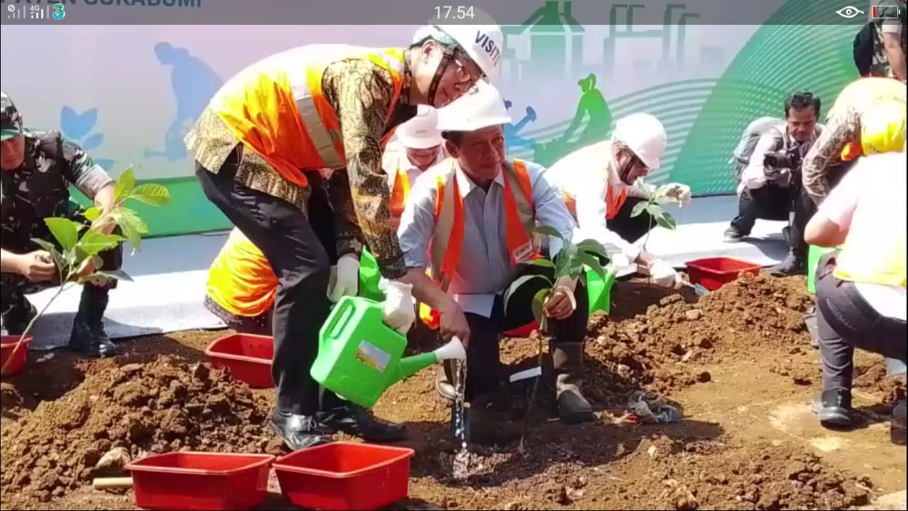 Menteri Hanif Faisol saat resmikan RDF cimenteng sukabumi