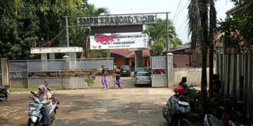 Diduga Lakukan Pungli Seragam, SMPN 1 Rancabungur Dikeluhkan Orang Tua Murid