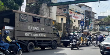 Satpol PP Terjunkan Puluhan Petugas Lapangan tertibkan reklame