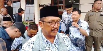 bupati sukabumi asep jafar saat menhadiri onferensi Persatuan Guru Republik Indonesia (PGRI)