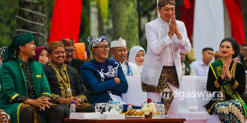 Dedie-Rachim-Hadir-di-Sidang-Hari-Jadi-Provinsi-Jabar