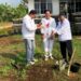Owner Bogorindo Bareng Guru Besar IPB Prof Sudrajat Lakukan Reboisasi di Tanah Bogorindo Tenjojaya.
