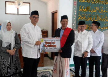Sekda Bogor Hadiri Jumling di Masjid Jami’ Daarunnadwa, Sampaikan Pesan Bupati!