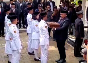 Sambut HUT RI ke-80, Bupati Bogor Gelar Kirab Bendera Pusaka dari Era Penjajahan Belanda