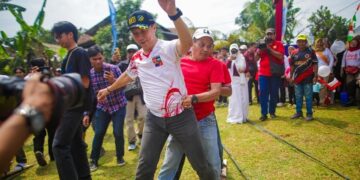Meriahkan HUT ke 80 RI, Wali Kota Bogor Dedie Rachim Ikut Lomba di Pesta Rakyat Kayumanis