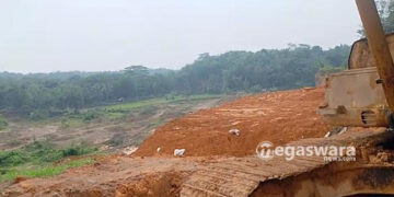 Warga Tegal Wangi Tuntut PT Mikie Oleo Nabati Industri Bertanggung Jawab atas Limbah B3