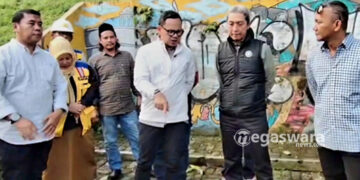 Wakil Menteri Dalam Negeri (Wamendagri) Bima Arya Sugiarto didampingi Wali Kota Bogor, Dedie A. Rachim