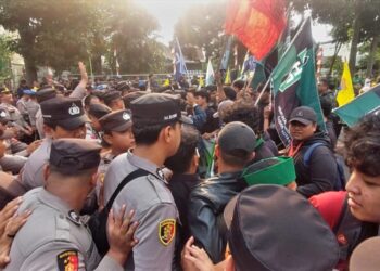 Aksi Ratusan Mahasiswa di Kota Bogor Berlangsung Damai. Ini Lima Tuntutannya 