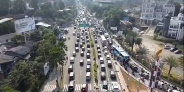 Libur Panjang Jalur Puncak Padat