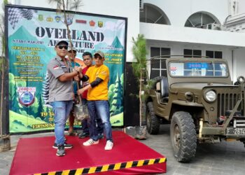 Peduli Lingkungan, Komunitas JEEPSI Tanam 1000 Pohon