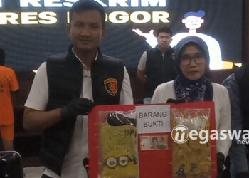 Polisi Tangkap Dua Lansia