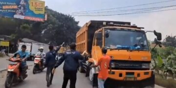 Pos Dishub di Parungpanjang Digeruduk Kelompok Pemuda