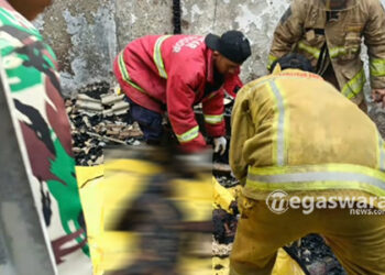 ibu dan anak terbakar di gunung putri