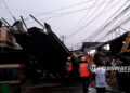 Angin Kencang Di Ciampea Sapu Atap Rumah Bangunan Tiga Lantai