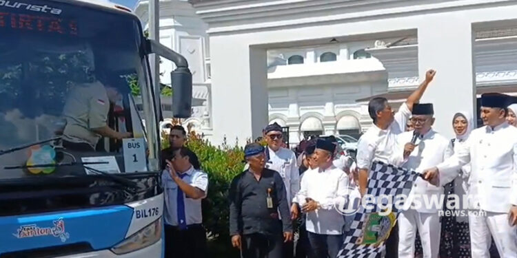 Gubernur Banten Luncurkan Dua Bus Gratis Rute Pakupatan–Untirta