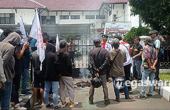 Mahasiswa Lempari Telur di kantor ATR/BPN di Picu Sengkela Lahan